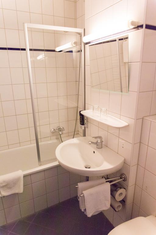 Hotel Cosima Vaterstetten Værelse billede