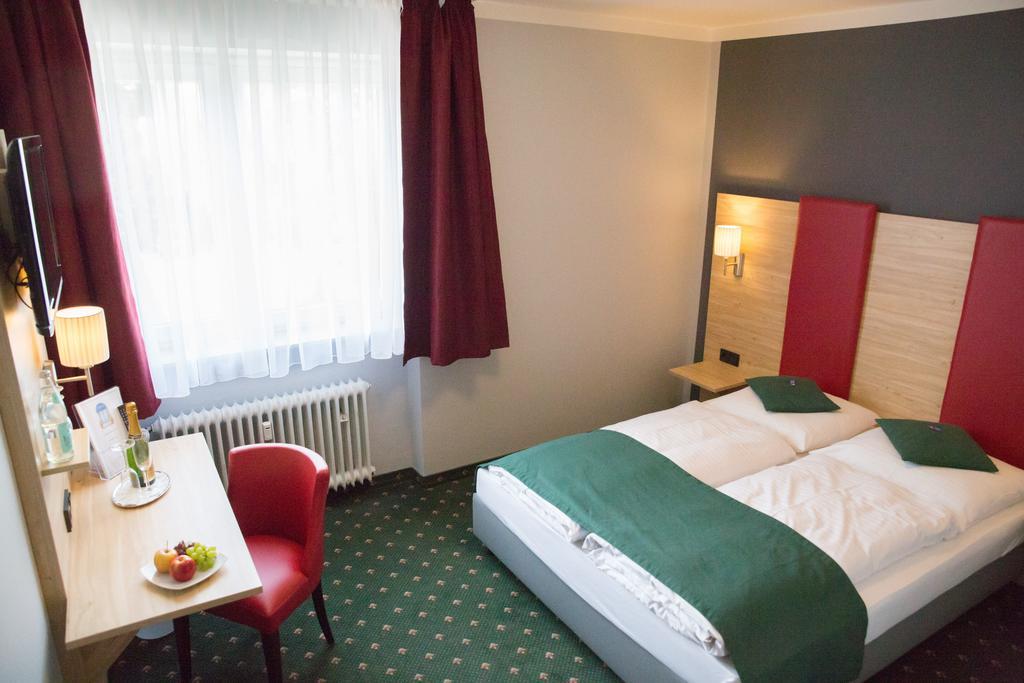Hotel Cosima Vaterstetten Værelse billede