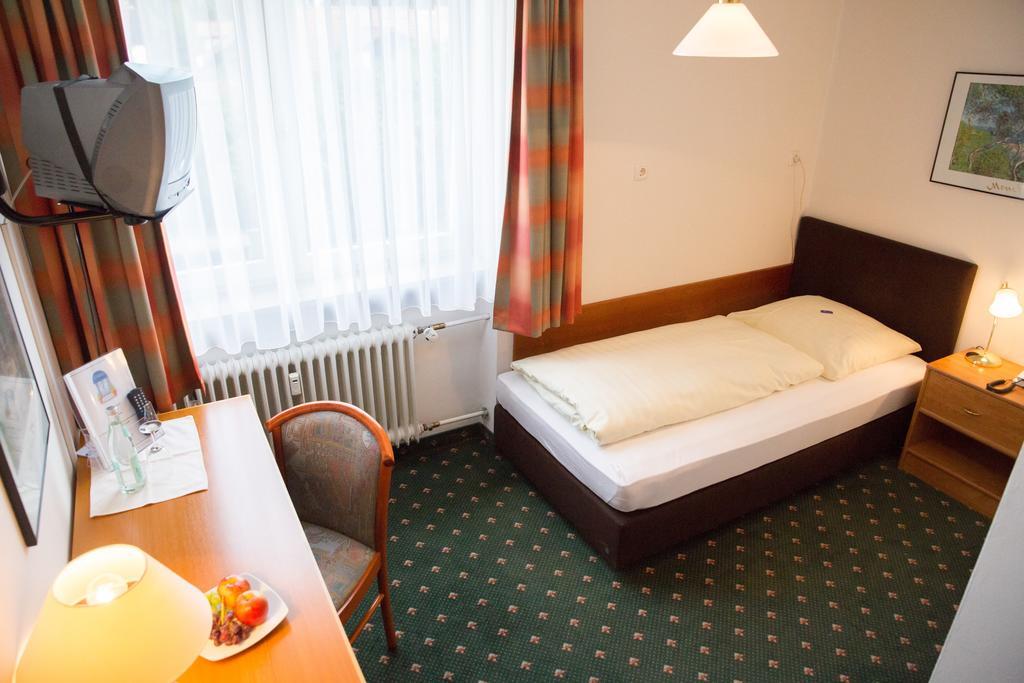 Hotel Cosima Vaterstetten Værelse billede